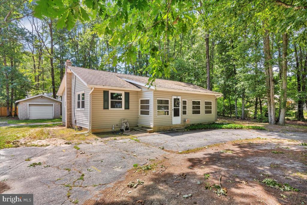 Roosevelt Ave, Franklinville, NJ 08322