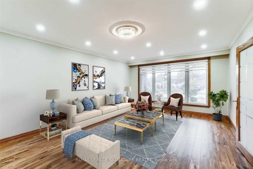 138 Derrydown Rd, North York, ON, M3J1R8 | Card Image