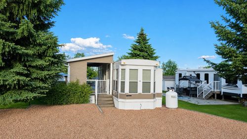 45 Points West Resort, Sylvan Lake, AB, T4S | Card Image