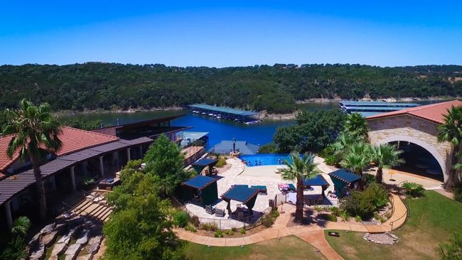 Marina for resident use with pool, gym, and restaurant | Image 35