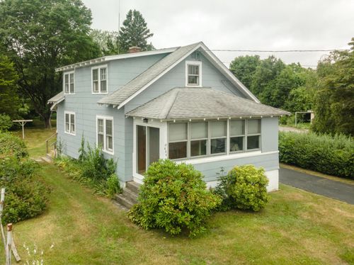 630 Vauxhall Street Ext, Waterford, CT, 06385-4350 | Card Image