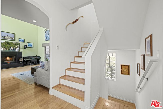 21615 Wo He Lo Trl, House other with 3 bedrooms, 4 bathrooms and null parking in Chatsworth CA | Image 23