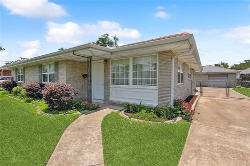 2311 Metairie Ct, Metairie, LA, 70001-2126 | Card Image