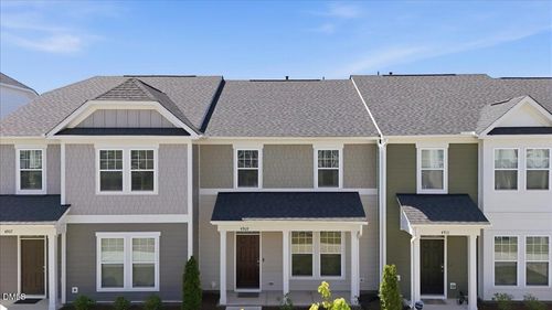 4909 Crescent Square St, Raleigh, NC, 27616-4337 | Card Image