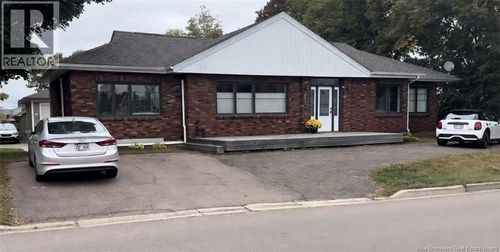 125 Arden St, Moncton, NB, E1C4B9 | Card Image