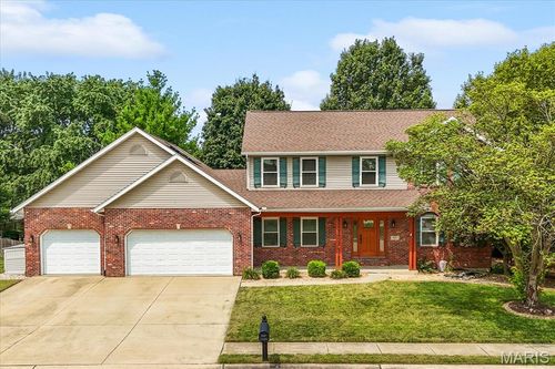 1249 Farmington Dr, O Fallon, IL, 62269-3575 | Card Image