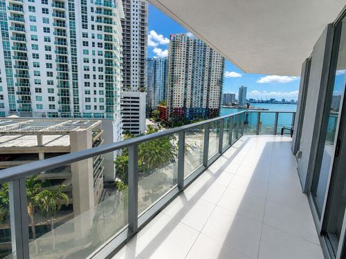 1110-1300 Brickell Bay Dr, Miami, FL, 33131-3385 | Card Image