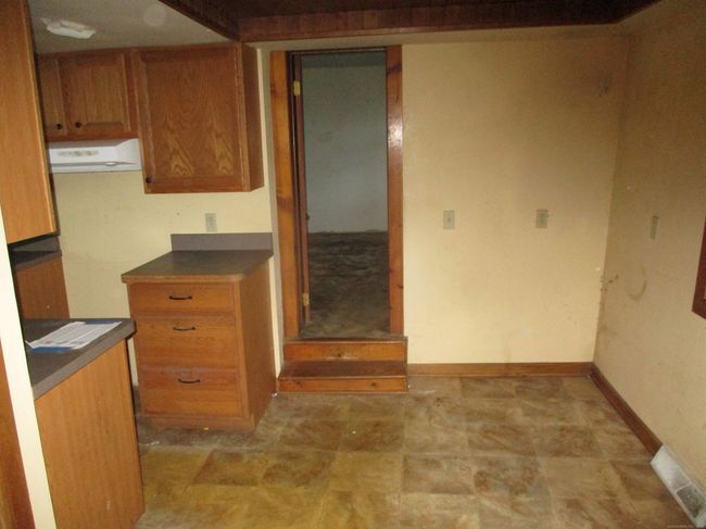 101 Platt St, House other with 3 bedrooms, 2 bathrooms and 1 parking in Ansonia CT | Image 12