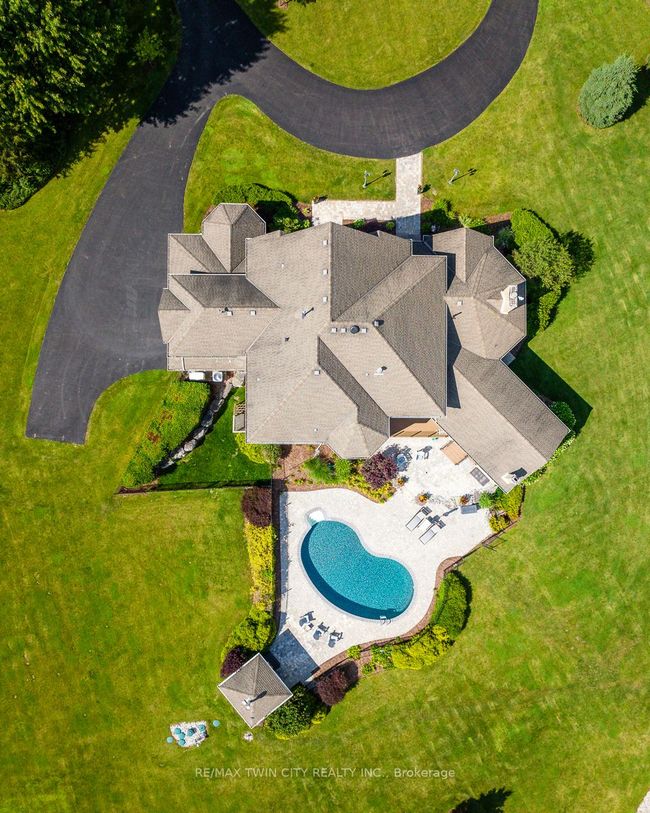 1532 Concession Rd 6 W, Home with 4 bedrooms, 6 bathrooms and 20 parking in Branchton ON | Image 8