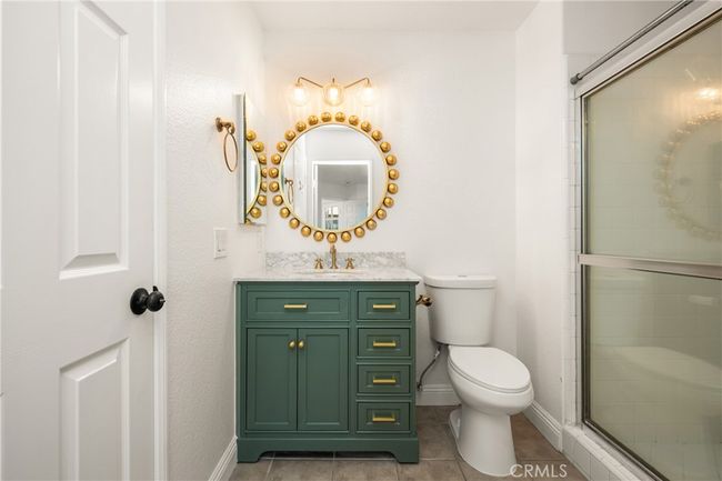 Main level full bathroom | Image 20
