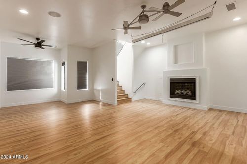 3447 E Lance Ln, Phoenix, AZ, 85018-6988 | Card Image