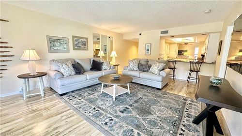 117-6979 Winkler Rd, FORT MYERS, FL, 33919-7029 | Card Image