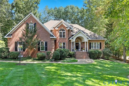 8125 Seaview Dr, Chesterfield, VA, 23838-5109 | Card Image