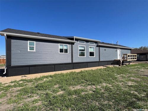 215 1st St E, Meota, SK, S0M1X0 | Card Image