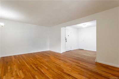 2J - 82-40 Austin Street, Home with 2 bedrooms, 1 bathrooms and null parking in Kew Gardens NY | Image 2