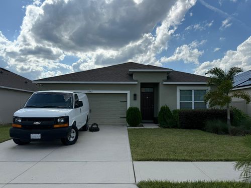 2352 White Poppy Dr, KISSIMMEE, FL, 34747-1752 | Card Image