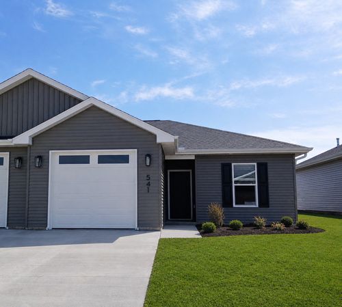541 N 4th Ave, Eldridge, IA, 52748-1370 | Card Image