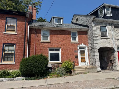 202 King St E, Kingston, ON, K7L3A4 | Card Image