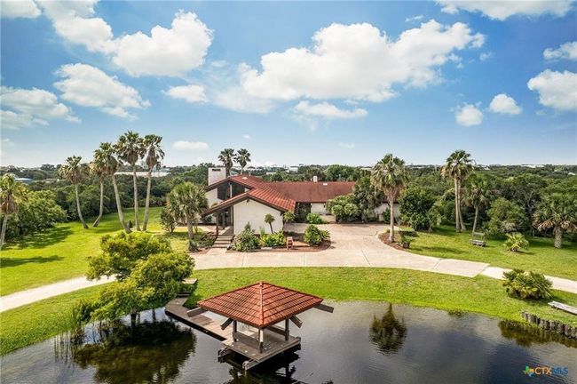 1809 W Harrison Ave, House other with 3 bedrooms, 4 bathrooms and 3 parking in Port O Connor TX | Image 4