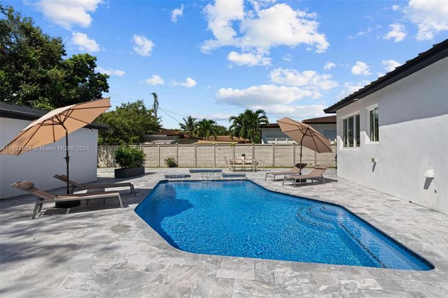 26 Ne 88 Th St, House other with 4 bedrooms, 3 bathrooms and null parking in El Portal FL | Image 23