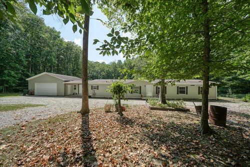 45 Butch Smith Ln, Byrdstown, TN, 38549-4667 | Card Image