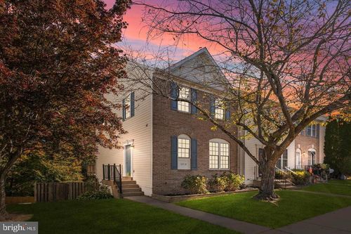 15719 Lansdale Pl, DUMFRIES, VA, 22025-1228 | Card Image