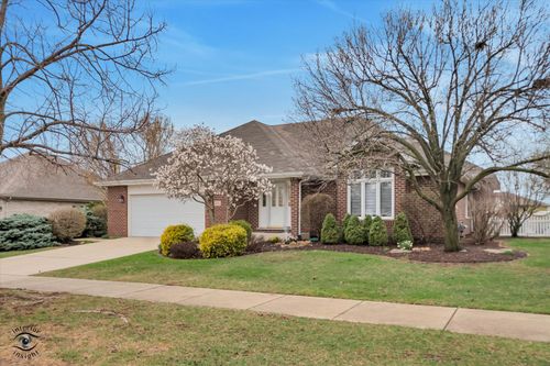 8200 Brookside Glen Dr, Tinley Park, IL, 60487-7186 | Card Image