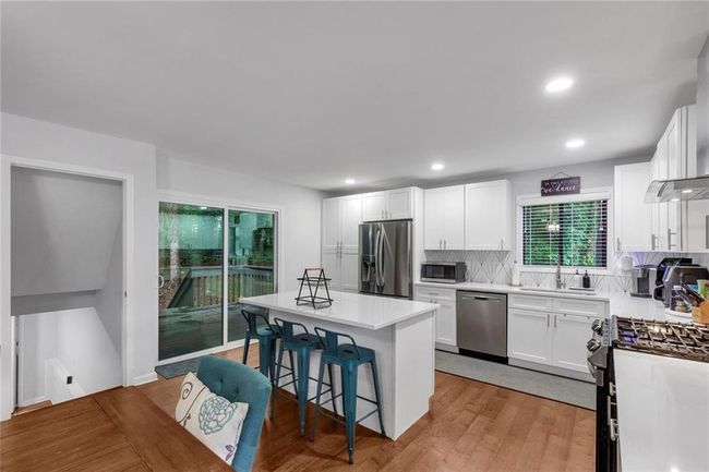 3402 Devoe Ct, House other with 5 bedrooms, 3 bathrooms and 2 parking in Marietta GA | Image 6