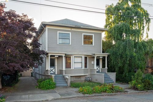 2338 Roosevelt Ave, Berkeley, CA, 94703-1724 | Card Image