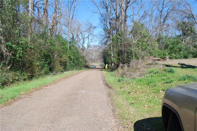 203 E Elm St, Home with 2 bedrooms, 1 bathrooms and null parking in Winnfield LA | Image 8