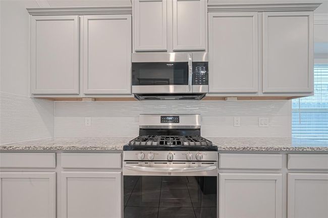 Beautiful stainless steel appliances | Image 20