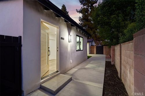 7053 Fallbrook Ave, West Hills, CA, 91307-2213 | Card Image