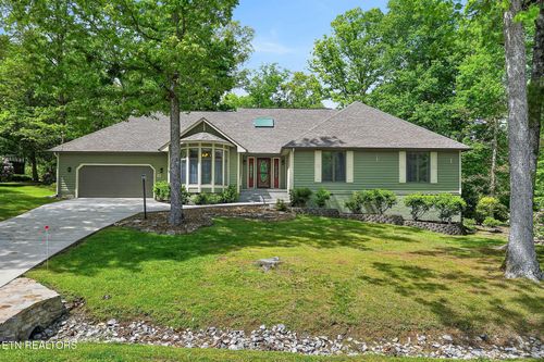 23 Belvedere Ln, Crossville, TN, 38558-6400 | Card Image