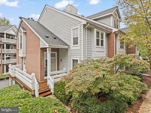 7598 Lakeside Village Dr, FALLS CHURCH, VA, 22042-7553 | Card Image