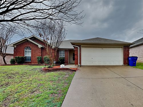 629 Saint Eric Dr, Mansfield, TX, 76063-7682 | Card Image