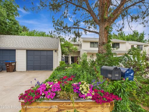 1609 Defiance Dr, Carbondale, CO, 81623-1867 | Card Image