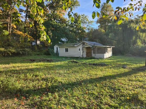 67 Glenwood Rd, Monroe, NY, 10950-6801 | Card Image