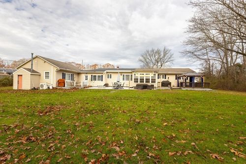 9 Register Ave, Westport, MA, 02790-3715 | Card Image