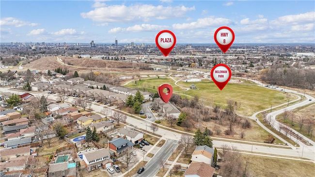 3 - 230 Blackhorne Dr, Townhouse with 3 bedrooms, 3 bathrooms and 2 parking in Kitchener ON | Image 39