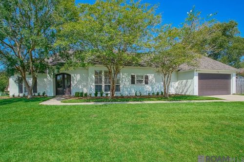 10253 Hillmont Ave, Baton Rouge, LA, 70810-7706 | Card Image