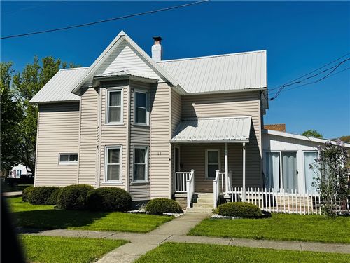 18 First St, Andover, NY, 14806-9320 | Card Image