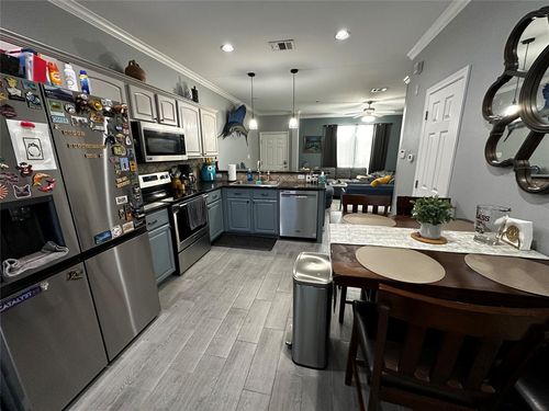 apt-301-305 Holleman Dr E, College Station, TX, 77840-7063 | Card Image