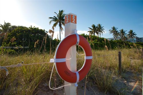 apt-2-4051 N Ocean Dr, Lauderdale By The Sea, FL, 33308-5915 | Card Image