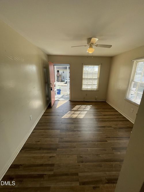 1007 Tipton St, Raleigh, NC, 27610-3831 | Card Image