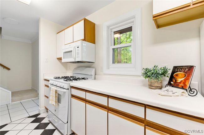 11719 S Briar Patch Dr, Condo with 3 bedrooms, 3 bathrooms and null parking in Midlothian VA | Image 6