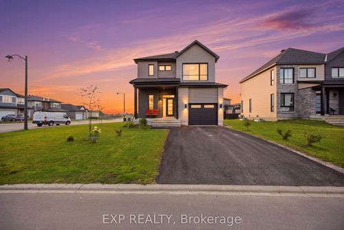 99 Rutile St, Rockland, ON, K4K0M9 | Card Image