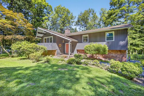 47 Carol Dr, East Fishkill, NY, 12533-8111 | Card Image
