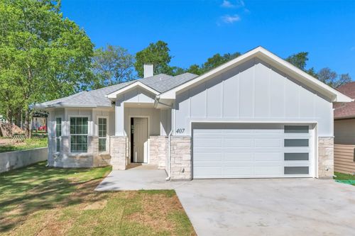 407 Henderson St, Bonham, TX, 75418-4735 | Card Image