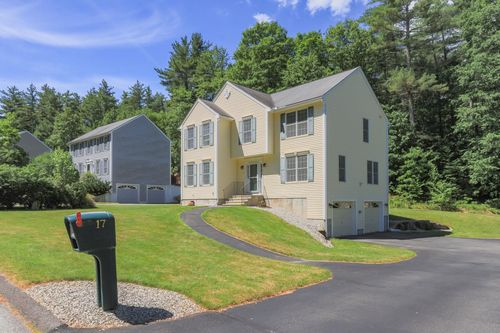 17 Jessica Dr, Merrimack, NH, 03054-3569 | Card Image
