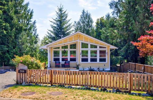 266 Kingfisher Pl, Lake Cowichan, BC, V0R2G1 | Card Image